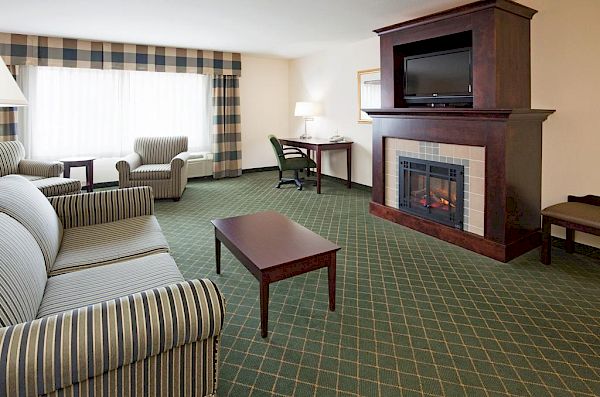 Holiday Inn Conference Center Marshfield